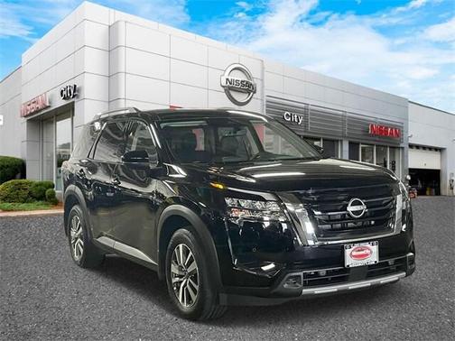 2025 Nissan Pathfinder SL 4WD