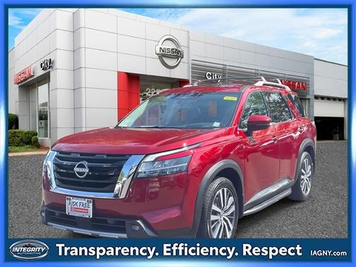 2022 Nissan Pathfinder Platinum