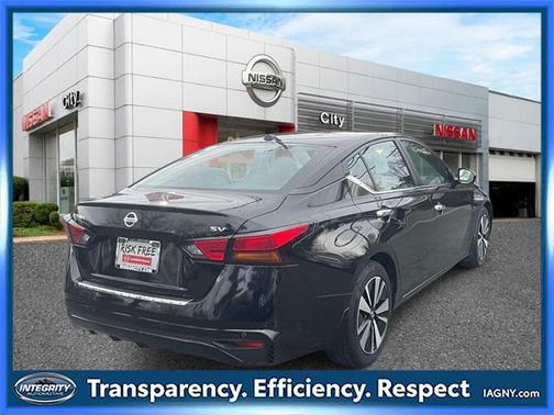 2022 Nissan Altima 2.5 SV