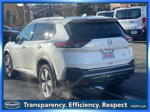 2022 Nissan Rogue SL