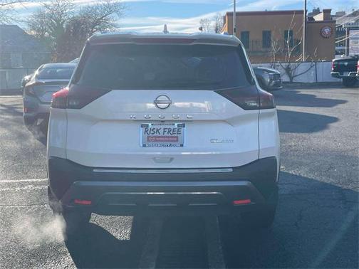 2022 Nissan Rogue SL