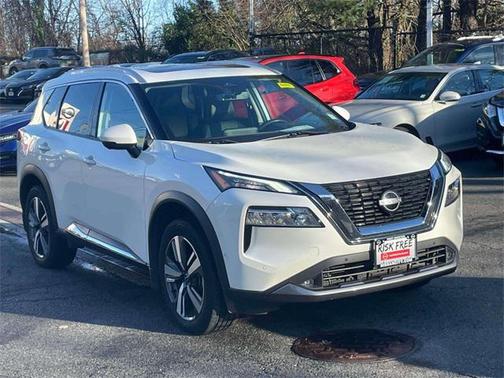 2022 Nissan Rogue SL