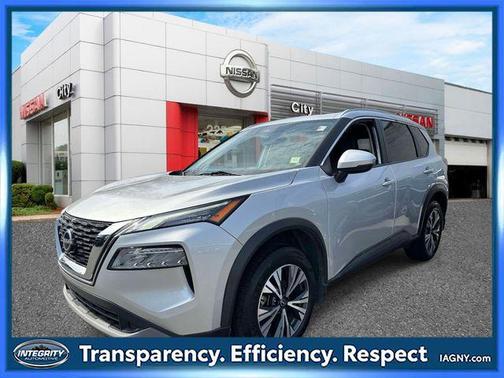 Brilliant Silver Metallic 2022 Nissan Rogue SV