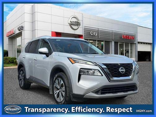 Brilliant Silver Metallic 2022 Nissan Rogue SV