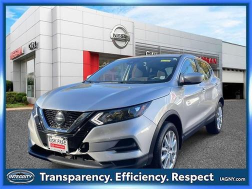 2022 Nissan Rogue Sport S