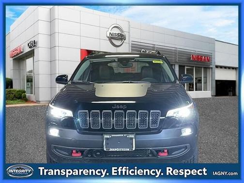 2022 Jeep Cherokee Trailhawk
