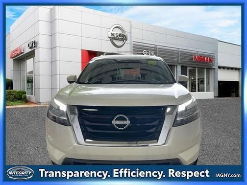 2024 Nissan Pathfinder SL 4WD