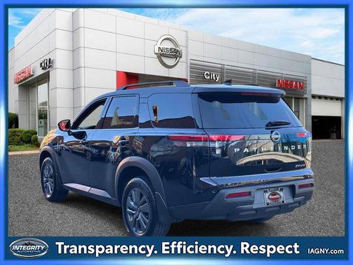 Super Black 2024 Nissan Pathfinder SV 4WD