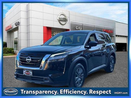 Super Black 2024 Nissan Pathfinder SV 4WD