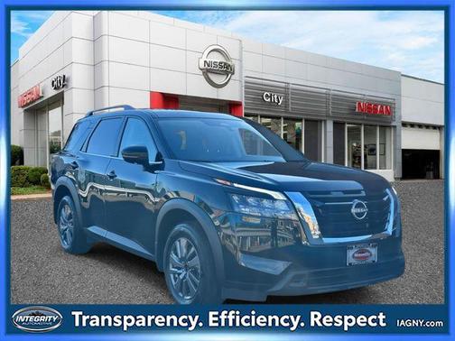 Super Black 2024 Nissan Pathfinder SV 4WD