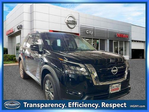 Super Black 2024 Nissan Pathfinder SV 4WD