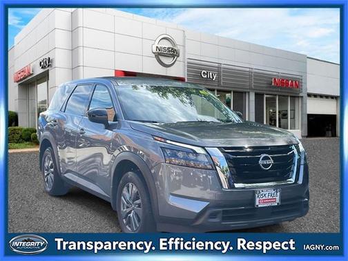 2024 Nissan Pathfinder S 4WD
