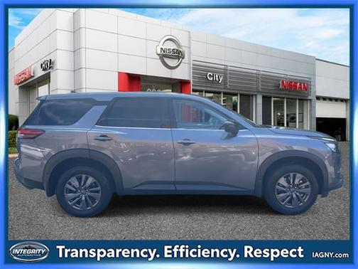 2024 Nissan Pathfinder S 4WD