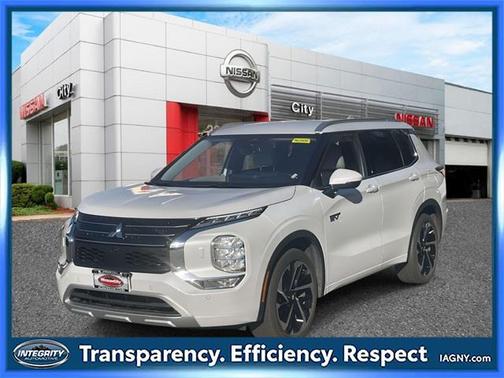 2024 Mitsubishi Outlander PHEV SEL