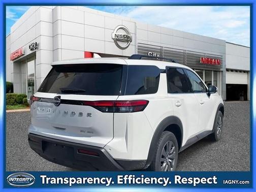 2024 Nissan Pathfinder SV 4WD