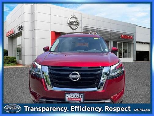 2024 Nissan Pathfinder SL 4WD