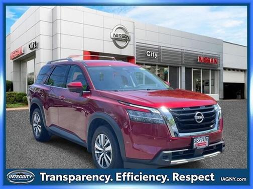 2024 Nissan Pathfinder SL 4WD