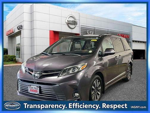 2018 Toyota Sienna Limited Premium