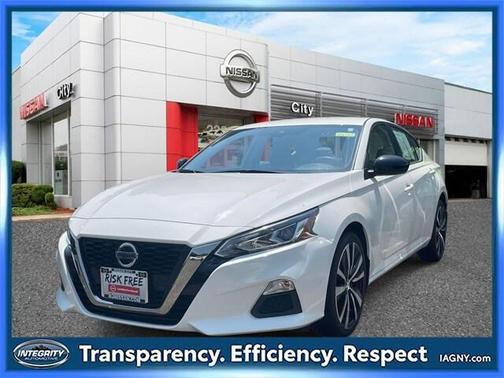 2022 Nissan Altima SR Intelligent AWD