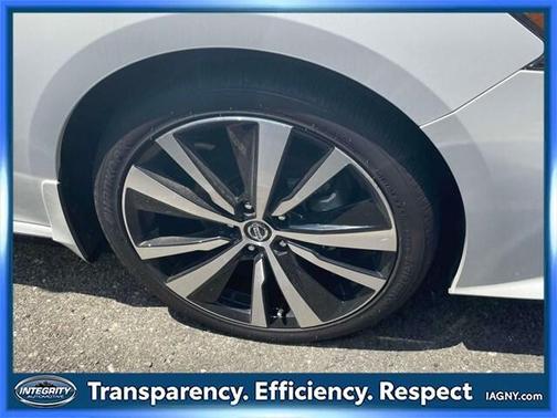 2022 Nissan Altima SR Intelligent AWD
