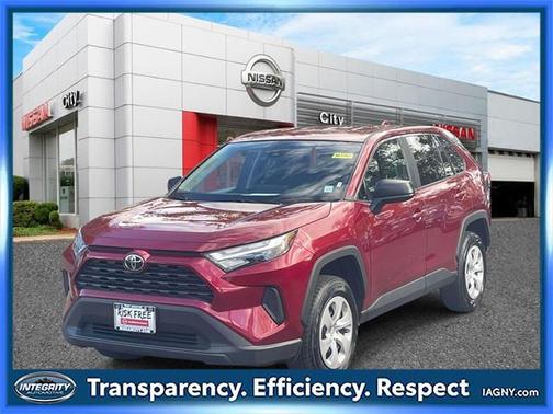2023 Toyota RAV4 LE