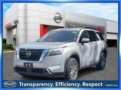 2024 Nissan Pathfinder SV 4WD