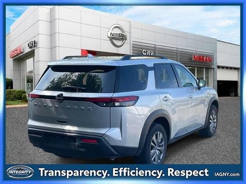 2024 Nissan Pathfinder SV 4WD