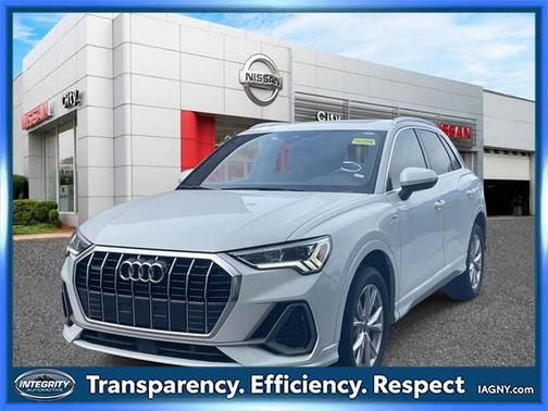 2023 Audi Q3 Premium 45 TFSI S line quattro Tiptronic