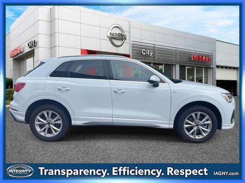 2023 Audi Q3 Premium 45 TFSI S line quattro Tiptronic