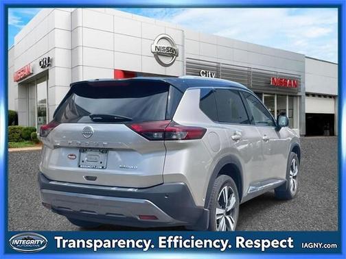 2022 Nissan Rogue SL