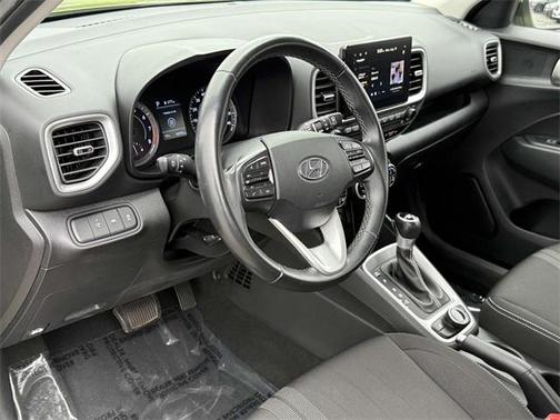 2020 Hyundai VENUE SEL