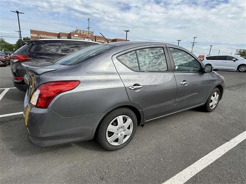 2019 Nissan Versa 1.6 SV