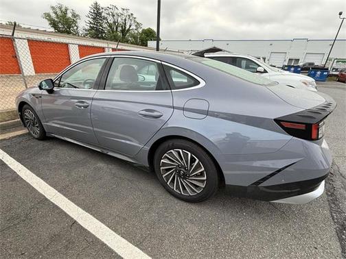 2025 Hyundai SONATA Hybrid Limited