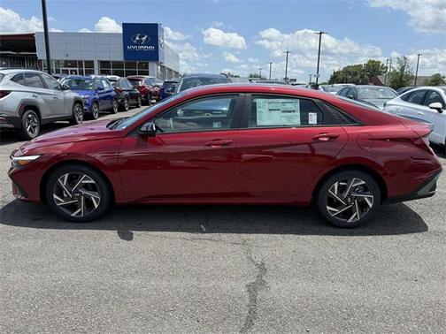 2025 Hyundai ELANTRA Sport