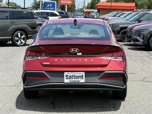 2025 Hyundai ELANTRA Sport