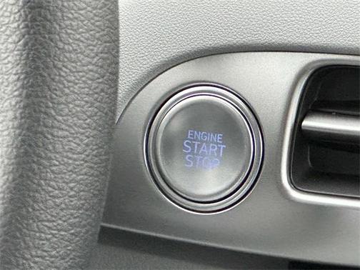 2025 Hyundai PALISADE SE
