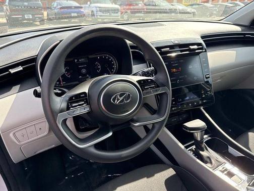 White Pearl 2024 Hyundai TUCSON SEL