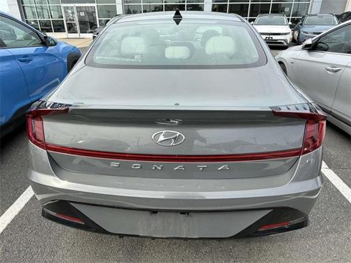 2022 Hyundai SONATA SEL