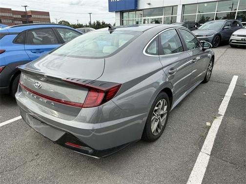 2022 Hyundai SONATA SEL
