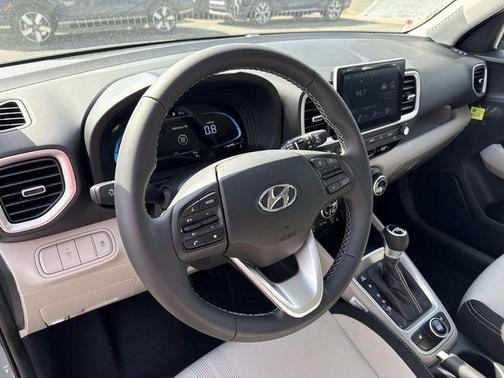 Mirage Green 2026 Hyundai VENUE SEL