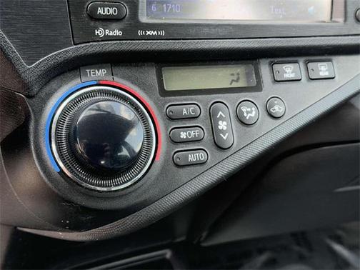2014 Toyota Prius c Three