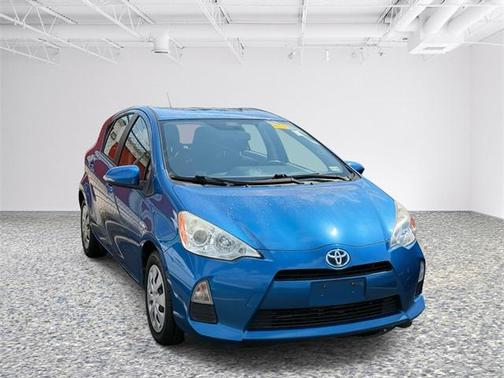 2014 Toyota Prius c Three