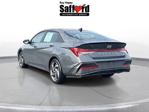 2025 Hyundai ELANTRA HEV SEL Sport