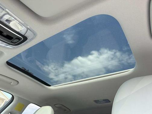 Abyss Black Pearl 2026 Hyundai KONA Limited