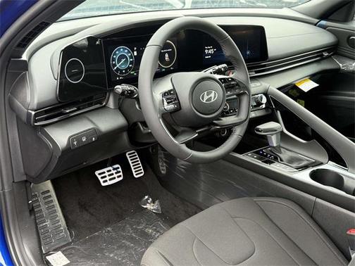 2025 Hyundai ELANTRA HEV SEL Sport