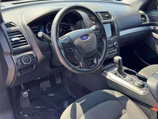 BLUE METALLIC 2019 Ford Explorer XLT