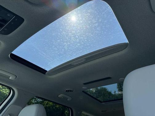 Creamy White Pearl 2026 Hyundai Palisade Hybrid Limited