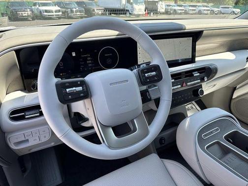 Creamy White Pearl 2026 Hyundai Palisade Hybrid Limited