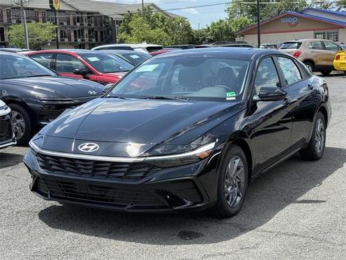 2025 Hyundai ELANTRA HEV Blue