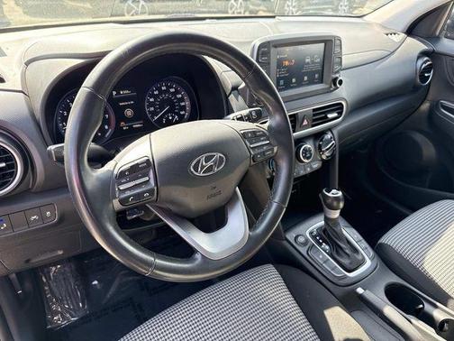 Ultra Black 2021 Hyundai KONA SEL